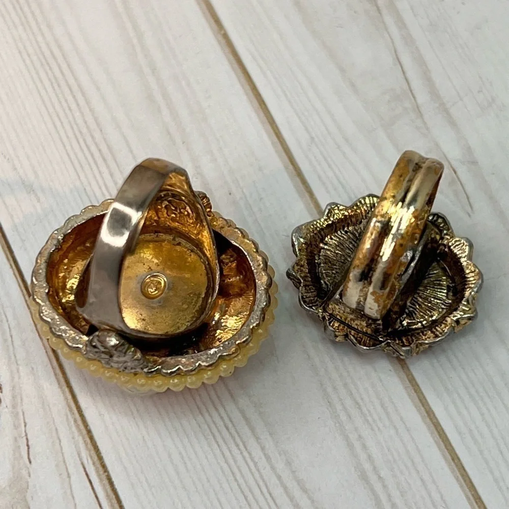 Vintage Rings Lot Gold Silver Pearl Mother of Pearl Adjustable - Picture 5 of 5